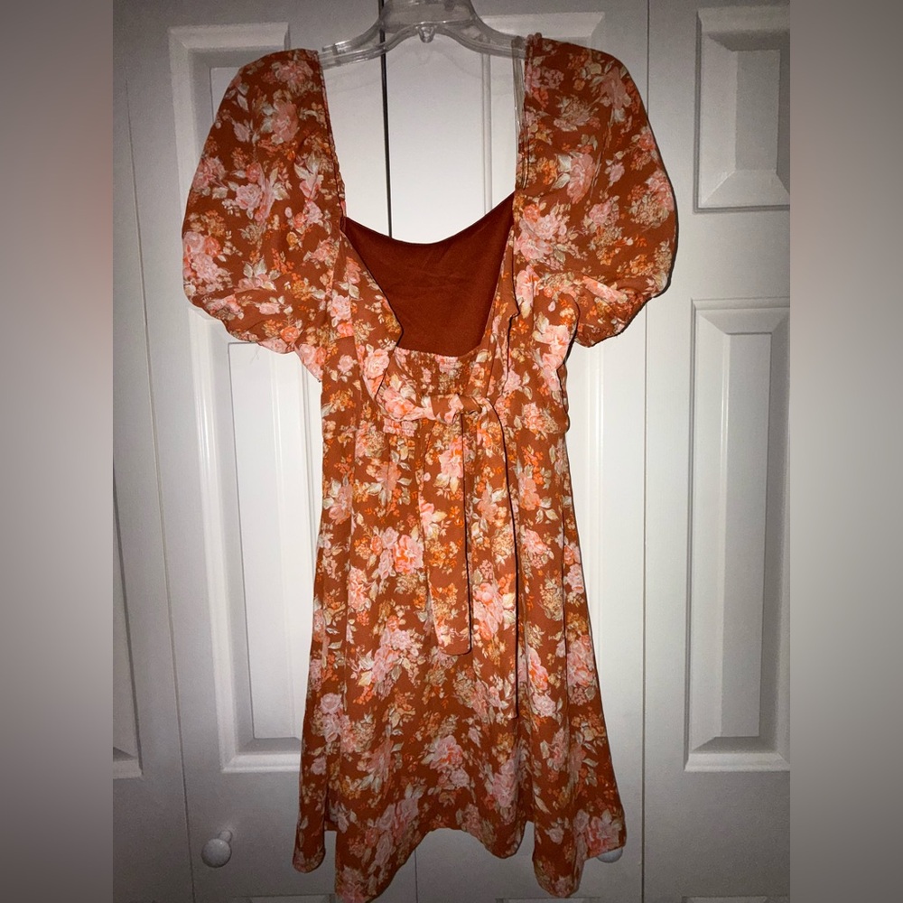 Altar’d‎ State Gorgeous Floral Dress - Picture 9 of 10